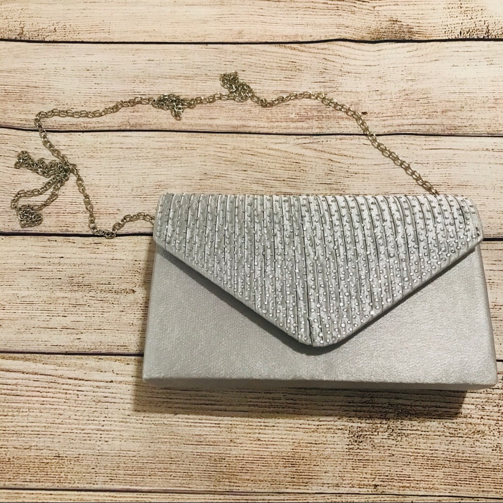 😍 Silver clutch purse